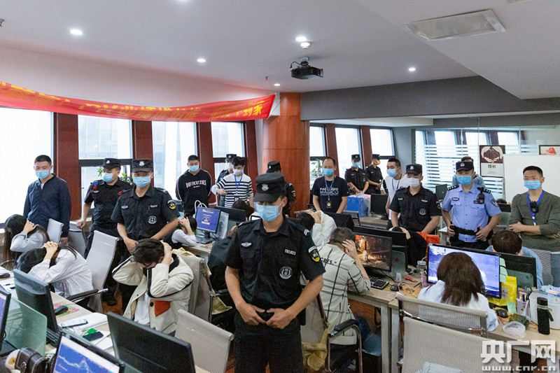 网上炒股配资——金融市场的微缩景观